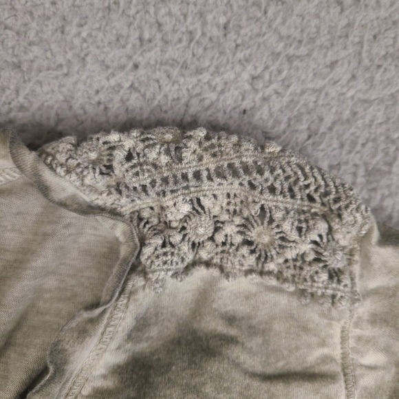 Ralph Lauren Blouse Women's Large Gray Button Shoulder Embroidery - Picture 4 of 16